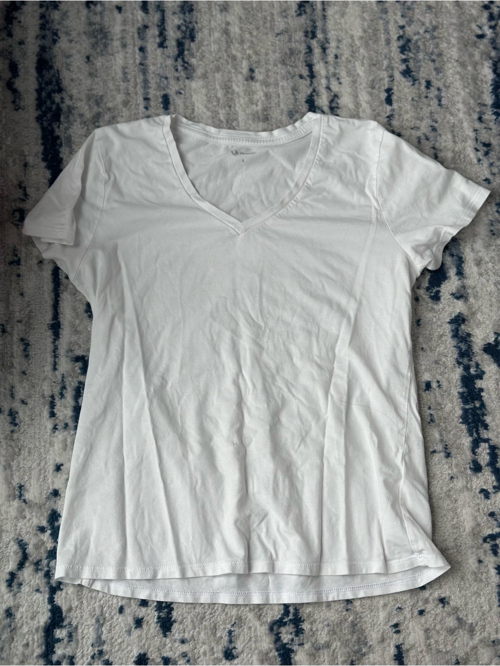 Quince V Neck T-Shirt